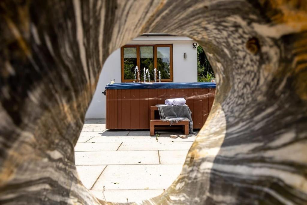 Bramblewood - Cosy Chic, Hot Tub, Close To Beach Stokeinteignhead Eksteriør billede