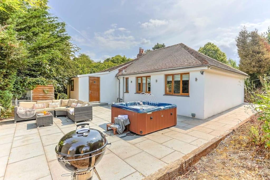 Bramblewood - Cosy Chic, Hot Tub, Close To Beach Stokeinteignhead Eksteriør billede